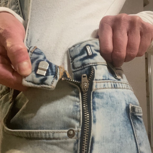 ZARA Trafaluc Denim Makers Overall Shorts Size Small - Picture 4 of 9